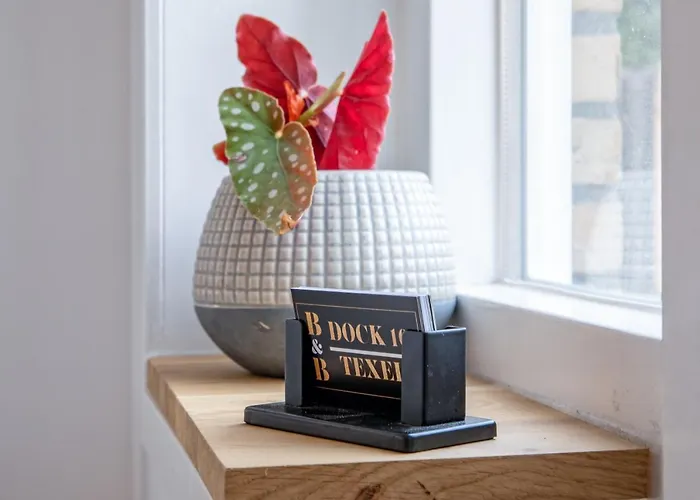 فندق مبيت وإفطار Dock10texel دي كوكْسدوربْ