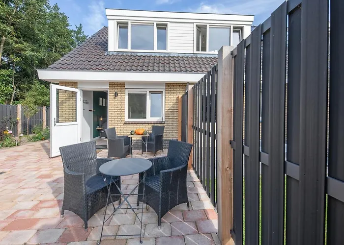 Dock10texel دي كوكْسدوربْ