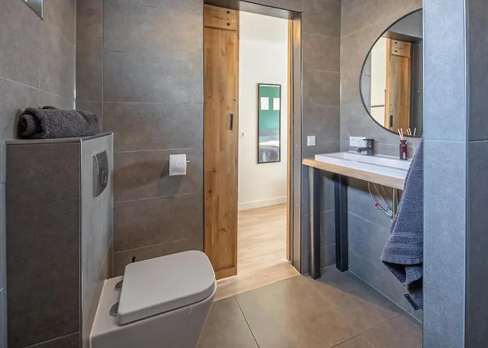 Dock10texel 3* دي كوكْسدوربْ