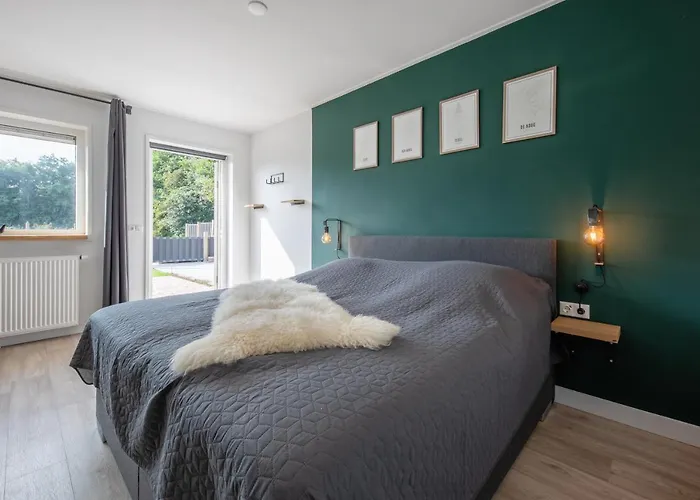 Dock10texel دي كوكْسدوربْ