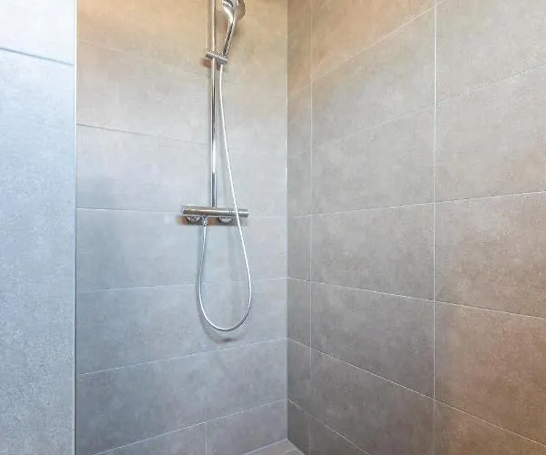 Dock10texel فندق مبيت وإفطار